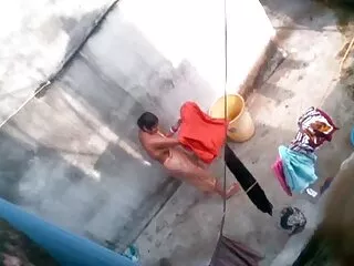 Chica le encanta mujeres hispanas follando la polla grande para anal